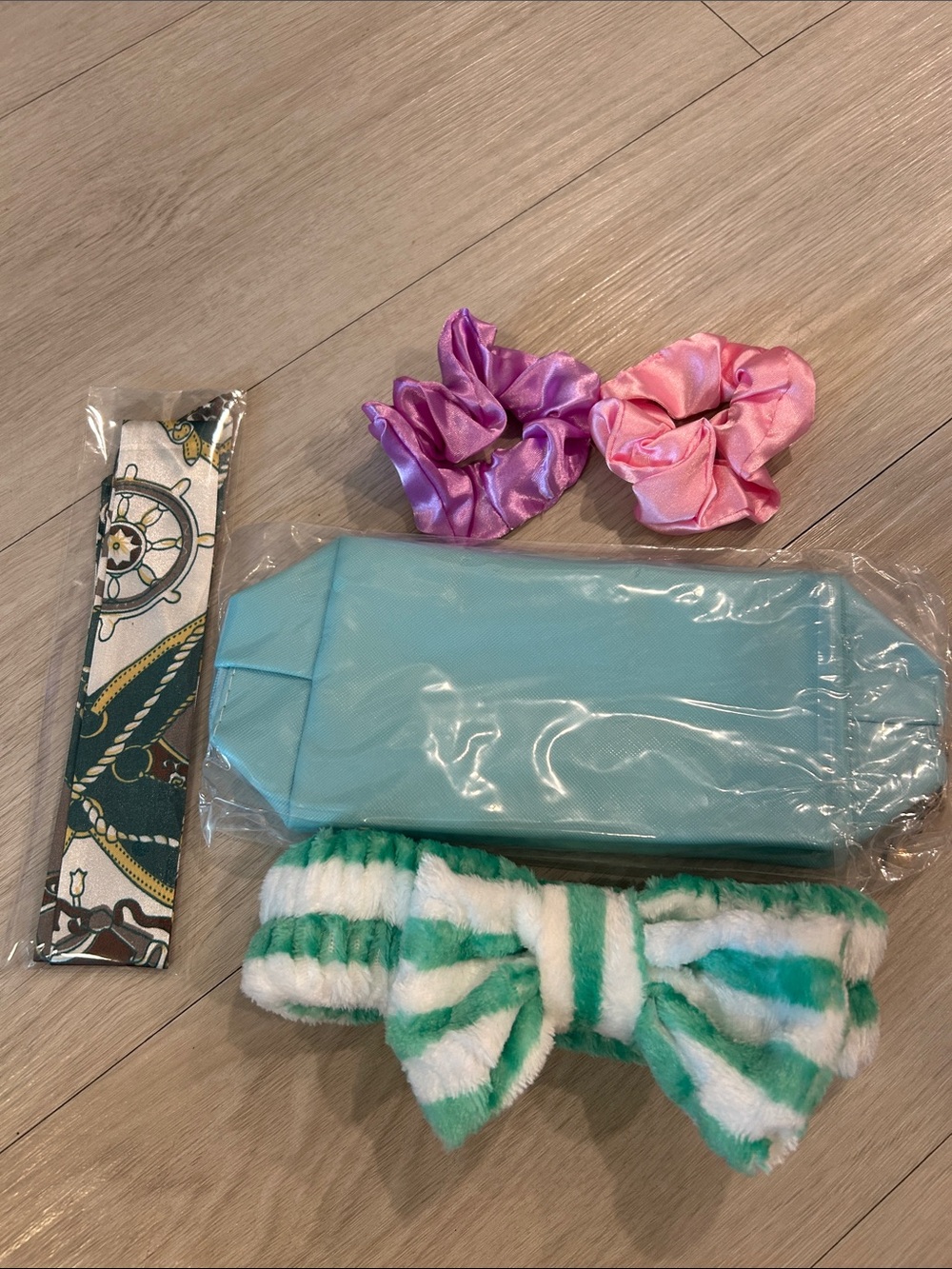 Spa (NWOT) Self-Care Bundle #6 - Picture 6 of 6
